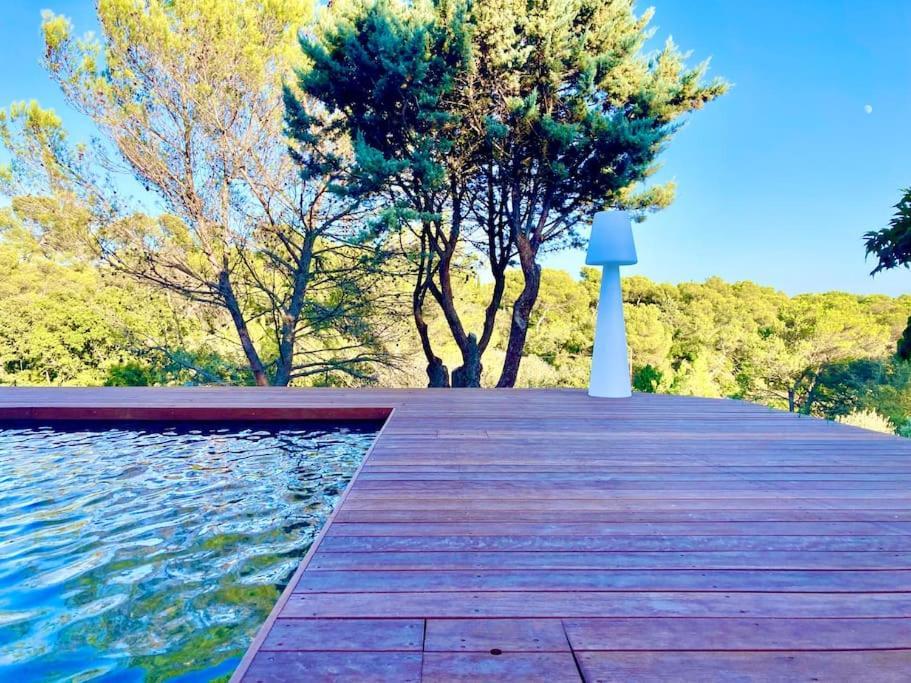 Magnifique Villa De Luxe Au Coeur De La Garrigue Nimes Exterior foto